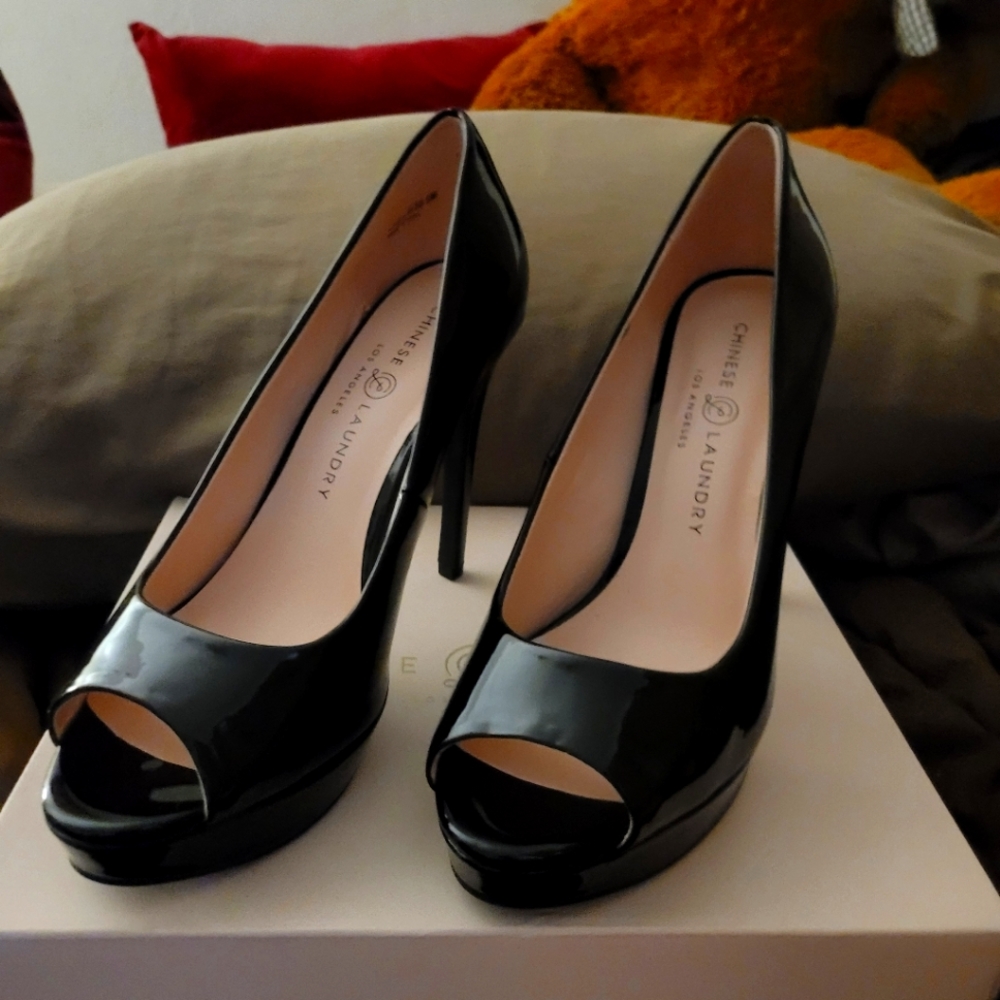 Chinese Laundry Holliston black